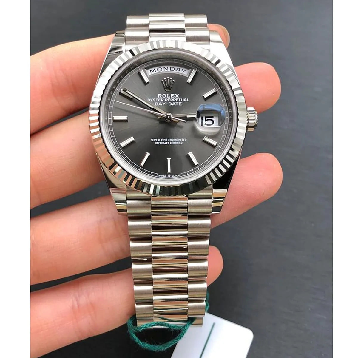 Montre Rolex Day-Date pour homme 228239