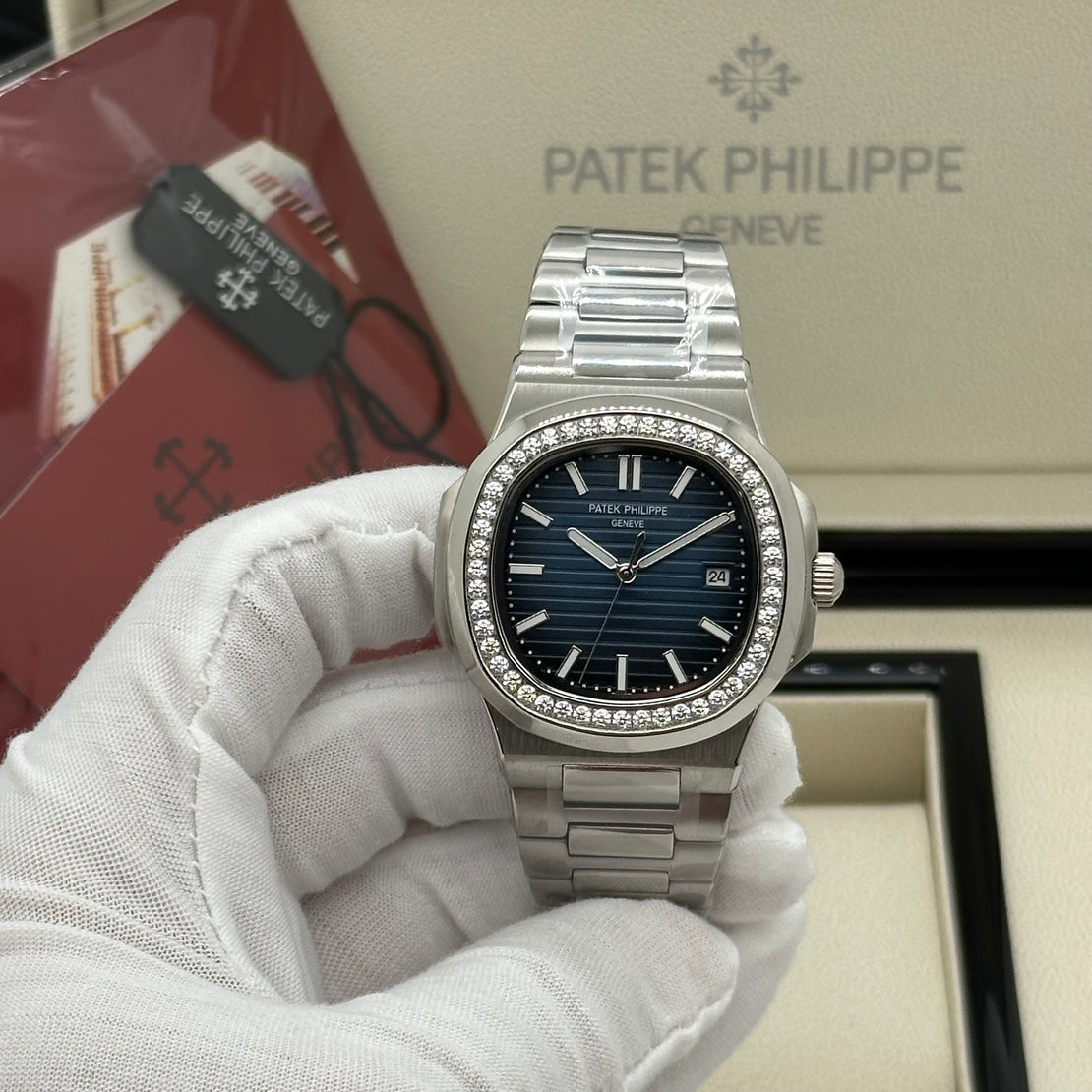 Patek Philippe Nautilus à remontage automatique 41 mm Cadran bleu diamant