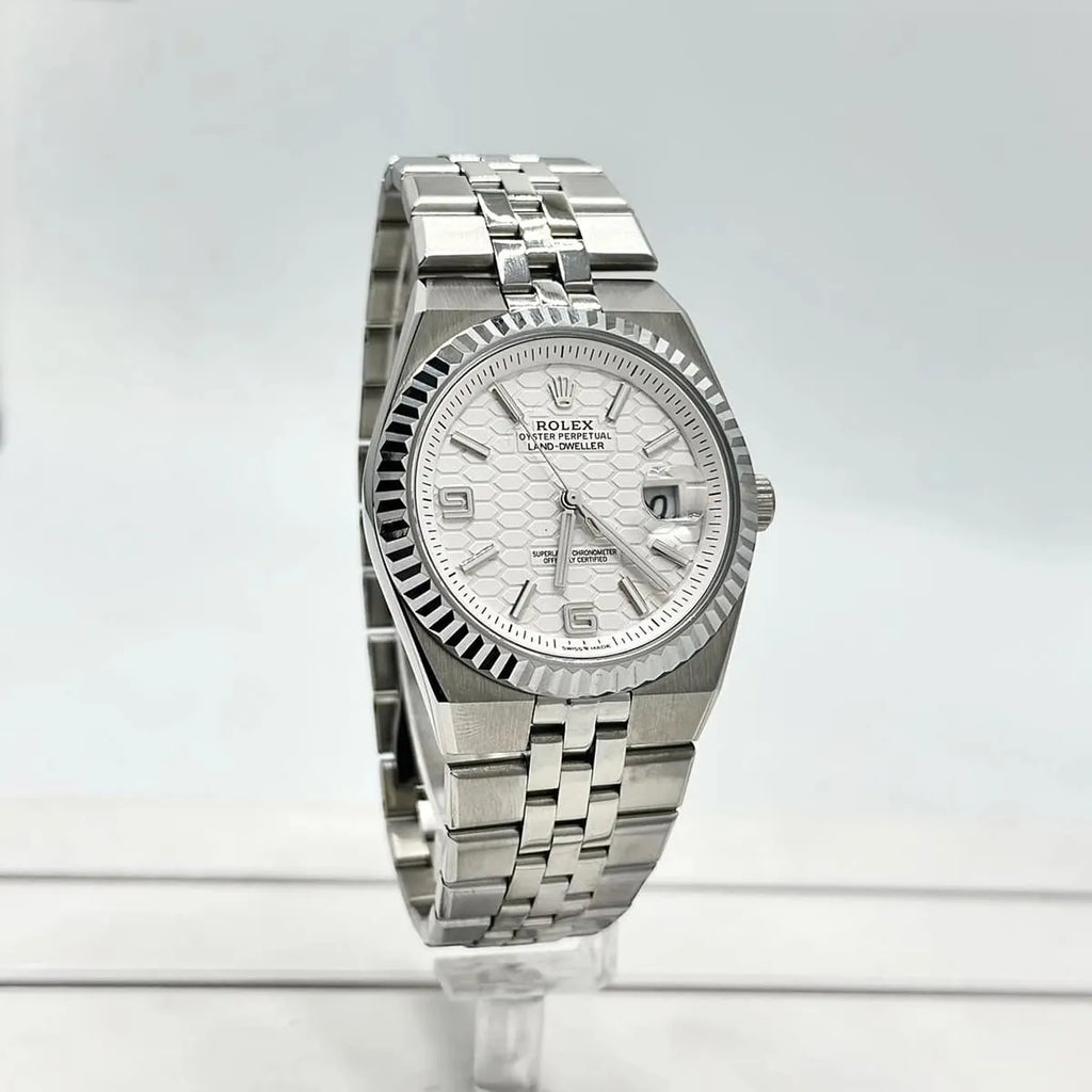 Montre Rolex Land-Dweller pour homme, cadran blanc argenté à motif nid d'abeille